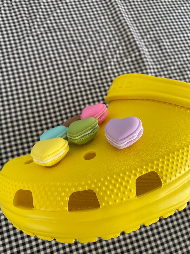 Heart-Shaped Macaroons